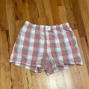 American Eagle Plaid Boxer Shorts in Pink and White